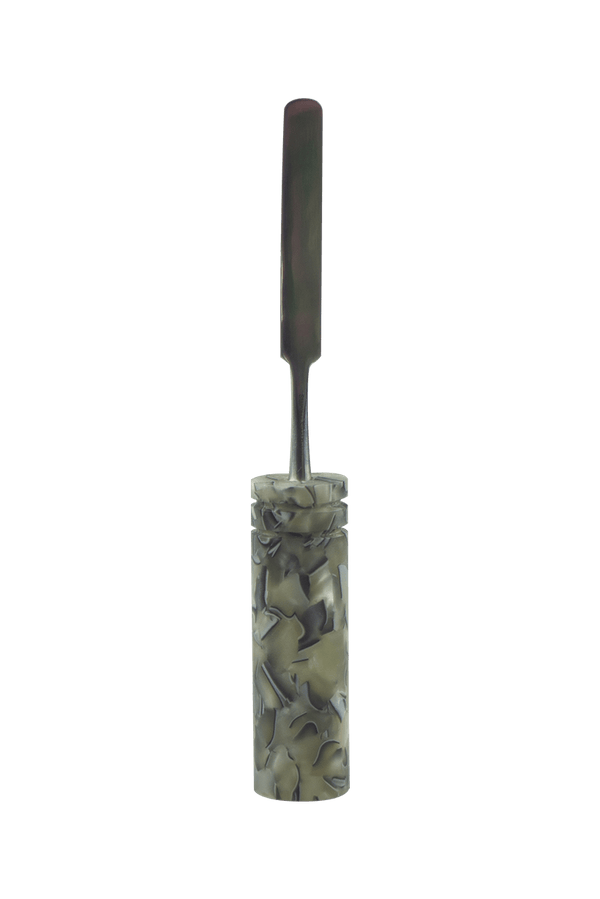 This is the Metal Chips dab tool from Hash Handlez available at Ritual Colorado. A beautiful handmade dabber that features a resin handle and hard protective case.