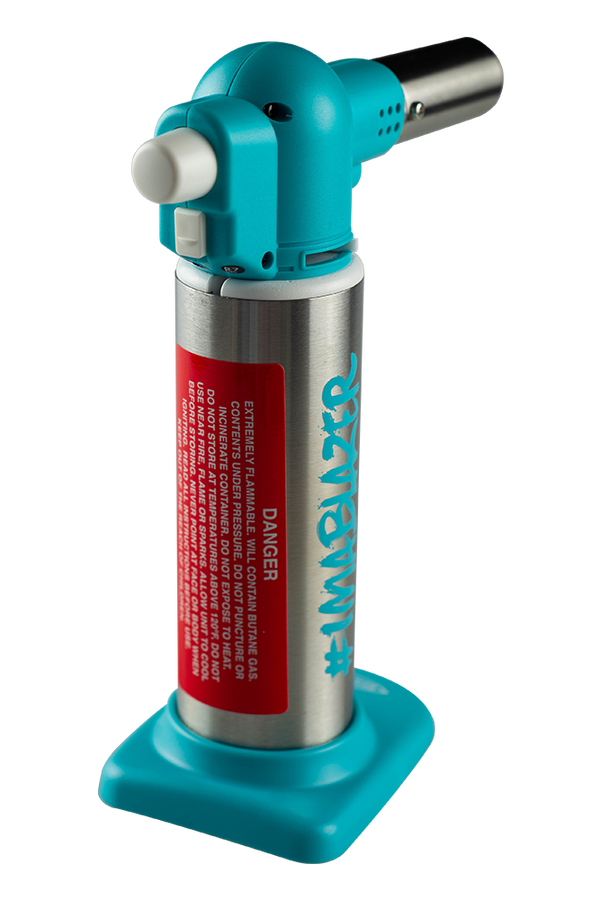 This is the Blazer Big Buddy butane dab torch available at Ritual Colorado. Available in a wide variety of fun colors, this powerful and durable torch provides even heating for outstanding performance with dabbing quartz and butane dry herb vaporizers.