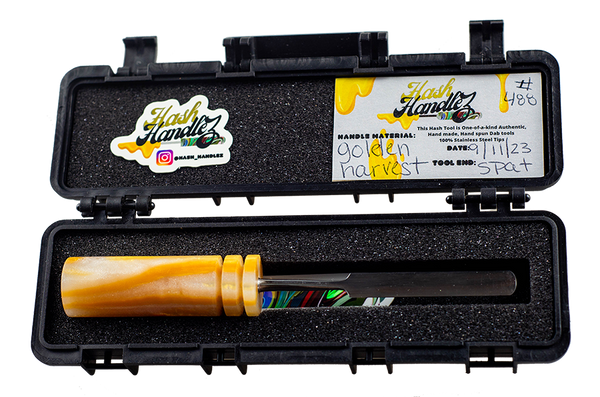 This is the Golden Harvest dab tool from Hash Handlez available at Ritual Colorado. Each includes a beautiful resin dab tool, protective hard case, and a hand-written card. Check out these locally Denver-made dabber tools today!