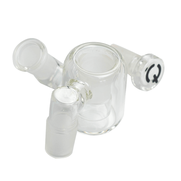 This is the mini carbed catcher from QaromaShop available at Ritual. It features a drop-down ash catcher with a 14mm carb for easy cleaning. The combination of an ash catcher and carb eliminate multiple glass acessories and gives you a convenient setup.