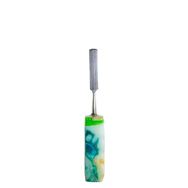 This is a flat tip dab tool from The Terp Tool Company available at Ritual. Featuring modern dabber shapes and beautiful resin handles these dab tools make for a fun and personal dabbing experience.
