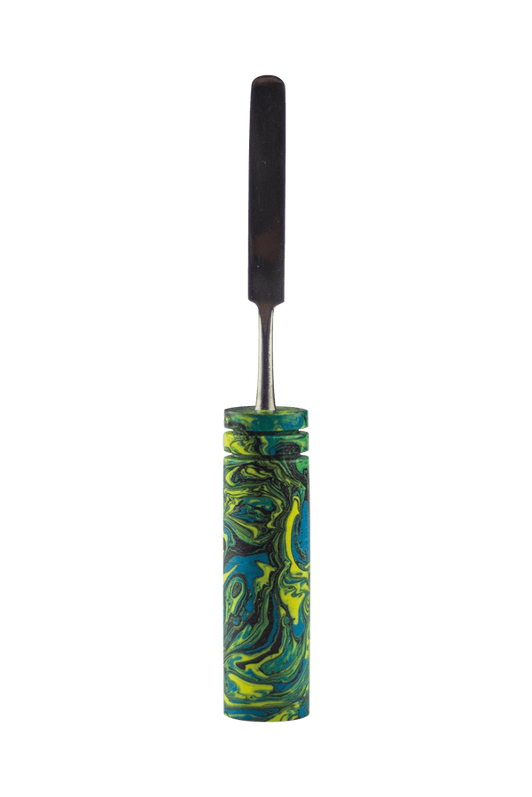 This is the Meadow dab tool from Hash Handlez available at Ritual Colorado. This beautiful dabber features a vibrant resin handle and protective hard case for easy transportation.