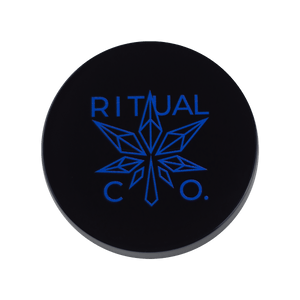 This is a replacement lid for the Ritual Stash Jar - Quarter Ounce from Ritual Co. available at Ritual Colorado. Featuring a sealing layer under the lid for an airtight seal with the jar preserving your flower. 