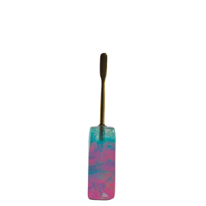 This is a rounded tip dab tool from The Terp Tool Company available at Ritual. Featuring a convenient rounded dab tip and ergonomic resin handle these unique dab tools provide a convenient and personalized dabbing experience. 