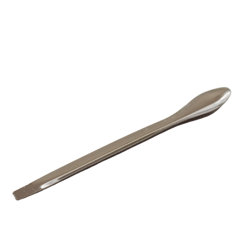 This is the stainless steel scoop tool from QaromaShop available at Ritual. Featuring a channel down the handle to ensure your herbal material doesn't spill. Great for scooping material into your injector adapter bowl for ball vaporizers.